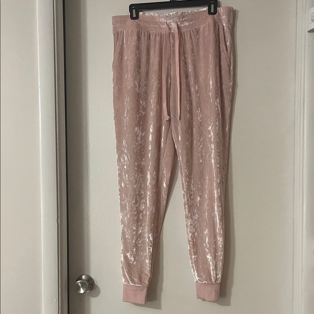 Secret Treasures Pink Velvet Joggers